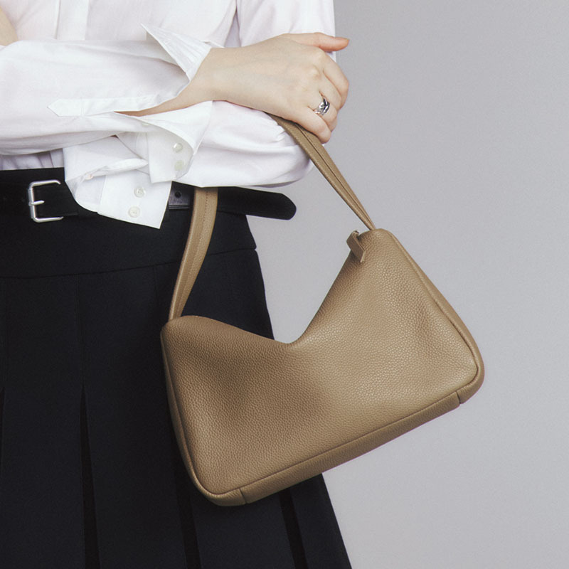 Head Layer Cowhide Armpit Bag  - Embroidery Meaning recension och pris