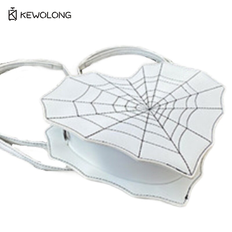 Gothic Bat Shape Shoulder Bag  - Embroidery Bag recension och pris